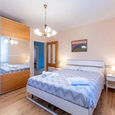 Cedolini House Apartamento *